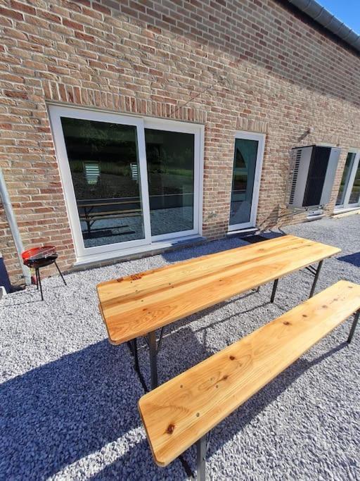 Villa Meubles De Vacances Gite 3 Cles - Les Fres, 4 A 6 Personnes Avec Une Borne Electrique Recharge Voiture Publique Accessible Sur Le Parking Rance Exterior foto