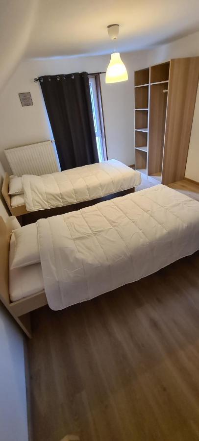 Villa Meubles De Vacances Gite 3 Cles - Les Fres, 4 A 6 Personnes Avec Une Borne Electrique Recharge Voiture Publique Accessible Sur Le Parking Rance Exterior foto